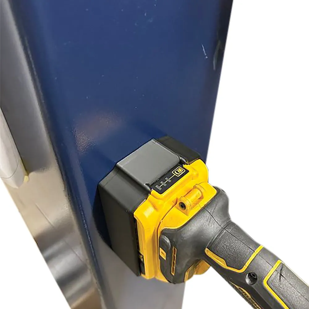 STS Dewalt DCB205 HOLDER